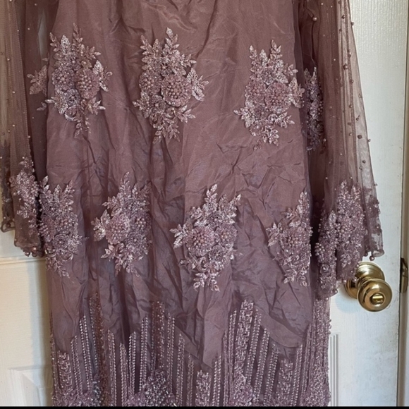 Designer BISMA KIYANI Shalwar Kameez - Picture 2 of 4